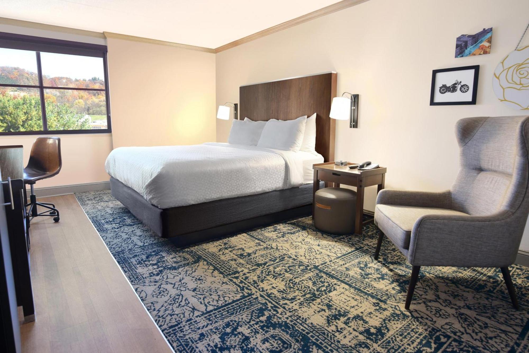 Four Points By Sheraton York Bagian luar foto